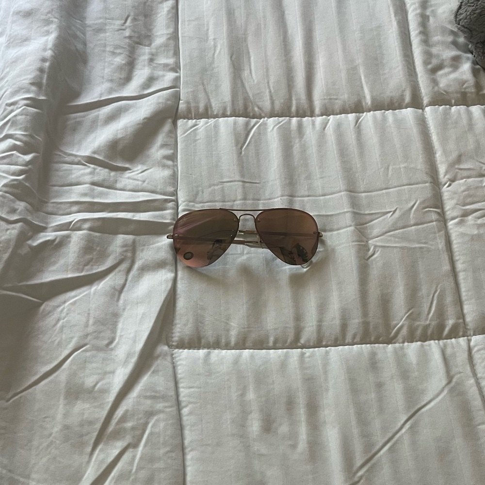 Stylish Aviator Sunglasses